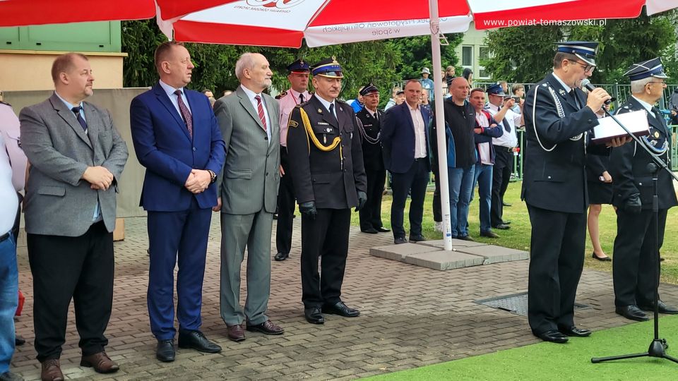 Na zdjęciu: uczestnicy Powiatowych Zawodów Sportowo-Pożarniczych, w których udział wzięły drużyny OSP z powiatu tomaszowskiego, a które odbyły się w sobotę, 30 lipca 2022 roku, w Centralnym Ośrodku Sportu w Spale 