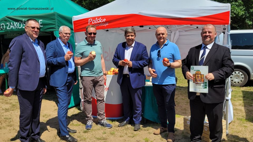 Na zdjęciu: uczestnicy Pikniku Rodzinnego w Spale, który odbył się z okazji inauguracji przewozów Łódzkiej Kolei Aglomeracyjnej  w sobotę, 25 czerwca 2022 roku, 