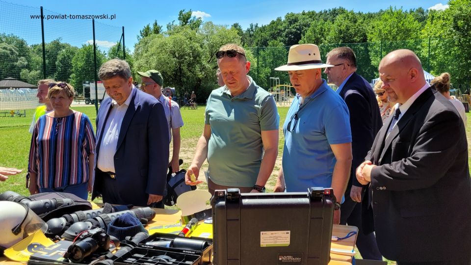 Na zdjęciu: uczestnicy Pikniku Rodzinnego w Spale, który odbył się z okazji inauguracji przewozów Łódzkiej Kolei Aglomeracyjnej  w sobotę, 25 czerwca 2022 roku, 