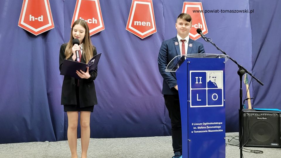 Zdjęcie z Dnia otwartych drzwi w II Liceum Ogólnokształcącym im. Stefana Żeromskiego w Tomaszowie Mazowieckiem, które odbyły się w sobotę, 9 kwietnia 2022 roku