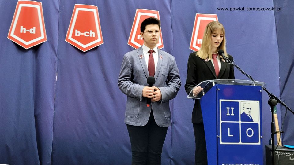 Zdjęcie z Dnia otwartych drzwi w II Liceum Ogólnokształcącym im. Stefana Żeromskiego w Tomaszowie Mazowieckiem, które odbyły się w sobotę, 9 kwietnia 2022 roku
