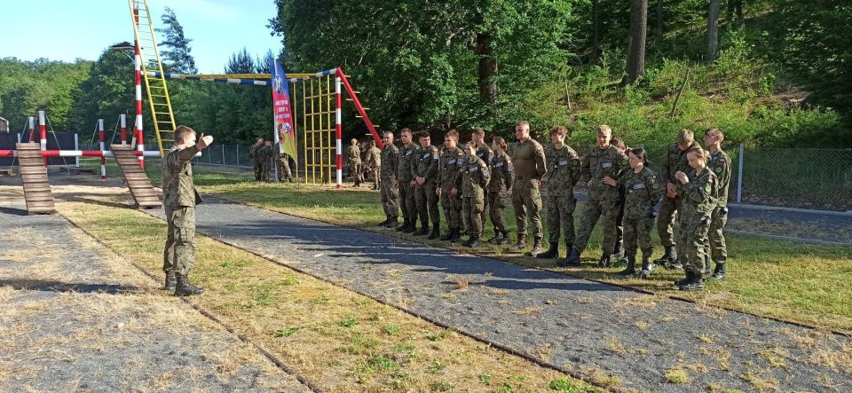 Na zdjęciu: uczestnicy eliminacji do VII Centralnego Zlotu Klas Wojskowych w 2022 roku, które odbyły się na terenie poligonu w Wędrzynie w dniach 6-8 czerwca 2022