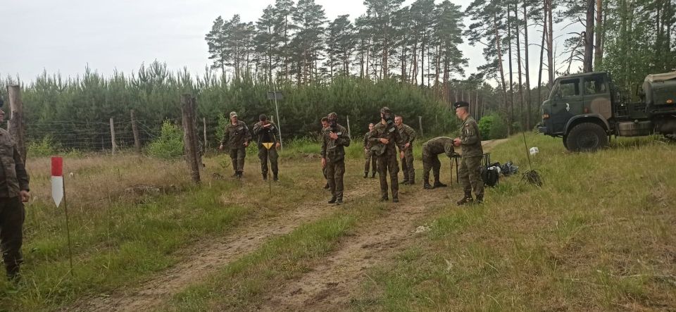 Na zdjęciu: uczestnicy eliminacji do VII Centralnego Zlotu Klas Wojskowych w 2022 roku, które odbyły się na terenie poligonu w Wędrzynie w dniach 6-8 czerwca 2022