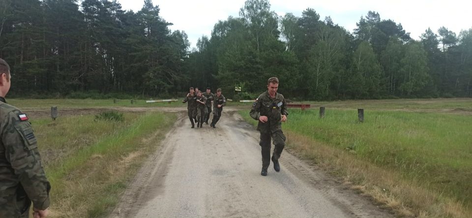 Na zdjęciu: uczestnicy eliminacji do VII Centralnego Zlotu Klas Wojskowych w 2022 roku, które odbyły się na terenie poligonu w Wędrzynie w dniach 6-8 czerwca 2022