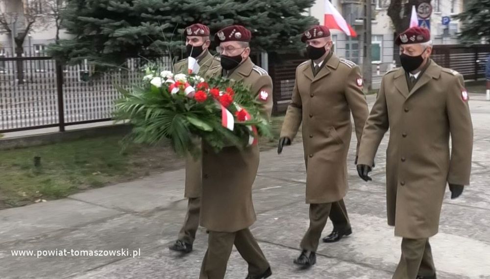 Skromne obchody Narodowego Święta Niepodległości w czasie pandemii