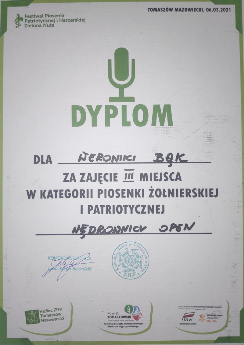 Zuzanny Ignasiak i Weroniki Bąk – laureatki Festiwalu Piosenki Patriotycznej i Harcerskiej „Zielona nuta”