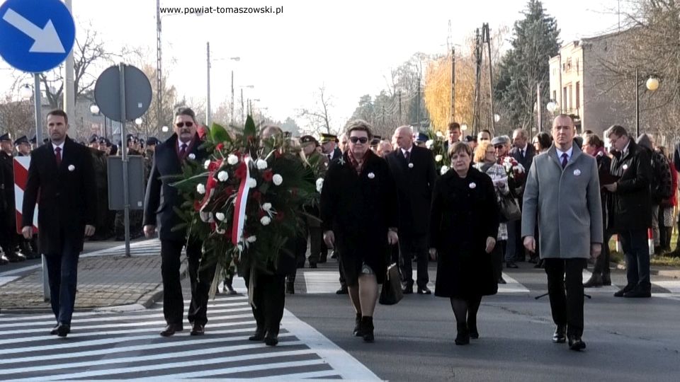 Na zdjęciu: zdjęcie z uroczystości pod Pomnikiem poległym Legionistom Piłsudskiego, która odbyła się 11 listopada 2021 roku w 103. rocznicę odzyskania przez Polskę niepodległości