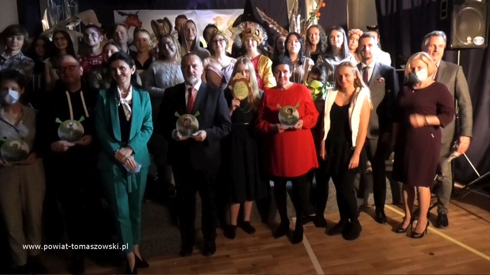 STATUETKI „STEFANY” DLA WYRÓŻNIONYCH NAUCZYCIELI II LO