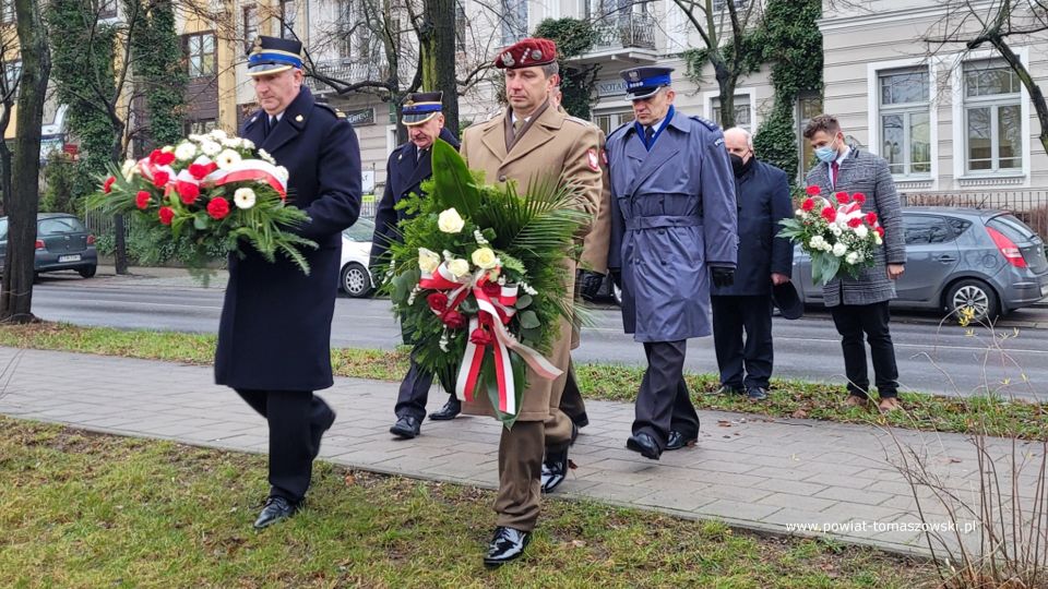 Na zdjęciu: zdjęcie z obchodów 191. Rocznicy wybuchu powstania listopadowego, które odbyły się 29 listopada 2021 roku w Tomaszowie Mazowieckim