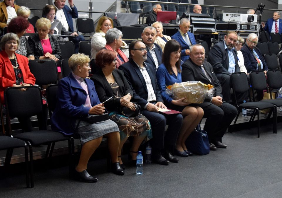 Na zdjęciu: uczestnicy spotkania z okazji 35-lecie Polskiego Stowarzyszenia Diabetyków w Tomaszowie Mazowieckim, które odbyło się w czwartek, 22 września 2022 roku w Sali widowiskowej Powiatowego Centrum Animacji Społecznej w Tomaszowie Mazowieckim