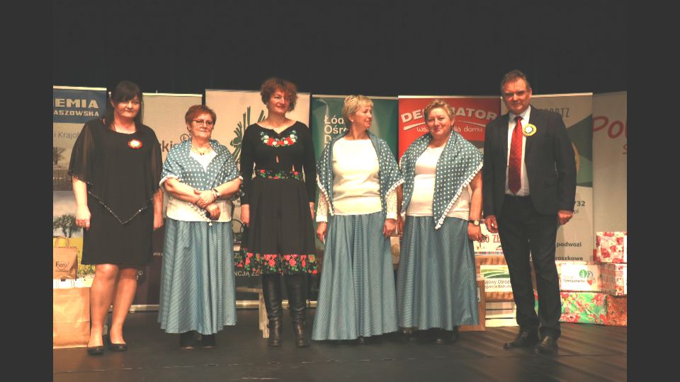 Wręczenie nagród laureatom IV Regionalnego Turnieju Kół Gospodyń Wiejskich i Miejskich 