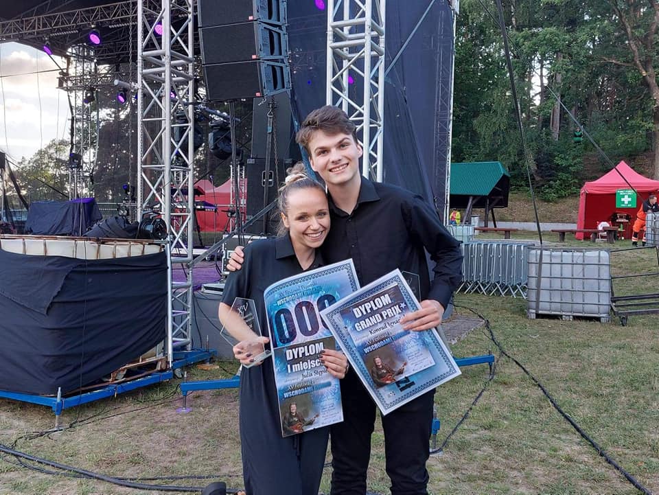 Na zdjęciu: uczestnicy XV Ogólnopolskiego Festiwalu Piosenki "Wschodami Gwiazd" w Bytowie