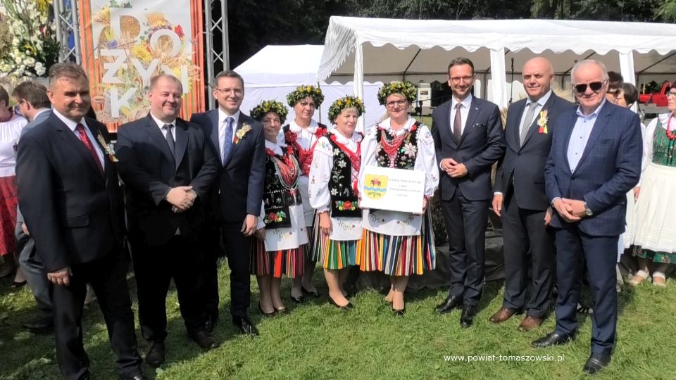 Na zdjęciu: uczestnicy Dożynek Województwa Łódzkiego, które odbyły się w niedzielę, 22 sierpnia 2021 roku w Rogowie, powiat brzeziński