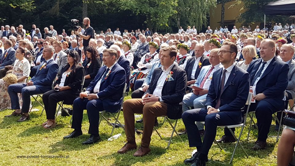 Na zdjęciu: uczestnicy Dożynek Województwa Łódzkiego, które odbyły się w niedzielę, 22 sierpnia 2021 roku w Rogowie, powiat brzeziński