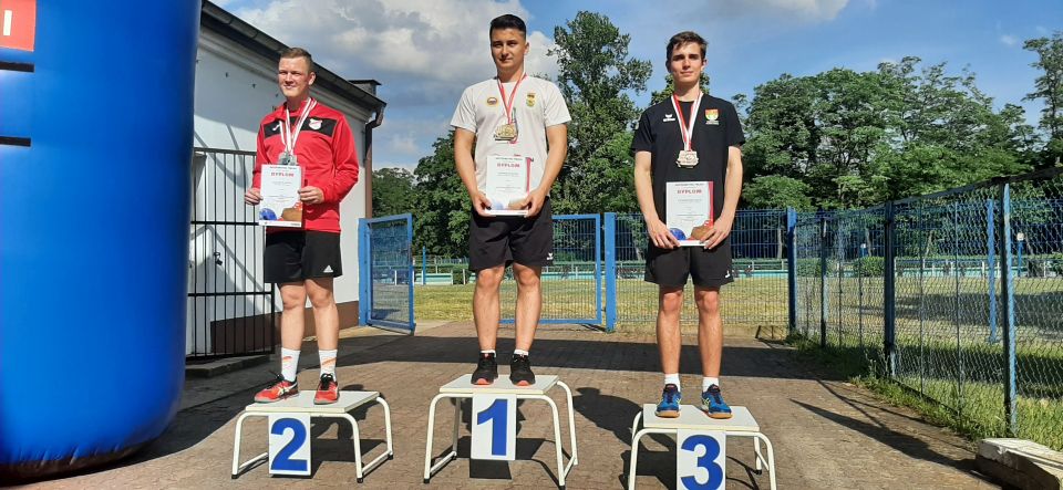 zdjęcie z Mistrzostw Polski Juniorów oraz Drużynowych Mistrzostw Polski Juniorów w kręglarstwie klasycznym, które odbyły się w Lesznie 26-27 czerwca 2021 roku