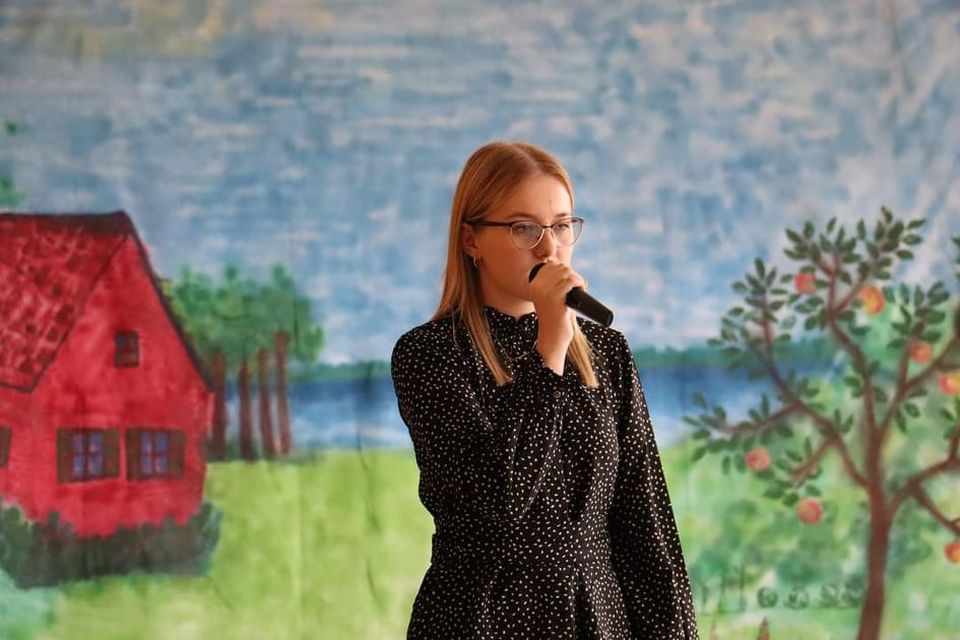 Na zdjęciu: uczestnicy XVIII Ogólnopolskiego Konkursu Poezji, Pieśni  i Rysunku pn. „Artystyczny Gałczyński ", który odbył się w Płochocinie w sobotę, 26 lutego 2022 roku