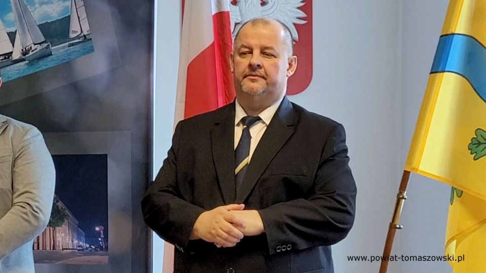 Na zdjęciu: uczestnicy konferencji prasowej, która odbyła się w sali konferencyjnej w Starostwie Powiatowym w Tomaszowie Mazowieckim w poniedziałek, 5 kwietnia 2022 roku, dotyczącej remontu szpitala przy ulicy Niskiej w Tomaszowie Mazowieckim Na zdjęciu: uczestnicy konferencji prasowej, która odbyła się w sali konferencyjnej w Starostwie Powiatowym w Tomaszowie Mazowieckim w poniedziałek, 5 kwietnia 2022 roku, dotyczącej remontu szpitala przy ulicy Niskiej w Tomaszowie Mazowieckim