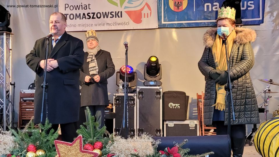 Na zdjęciu: uczestnicy 10. edycji Orszaku Trzech Króli, który odbył się w czwartek, 6 stycznia 2022 roku w Tomaszowie Mazowieckim Na zdjęciu: uczestnicy 10. edycji Orszaku Trzech Króli, który odbył się w czwartek, 6 stycznia 2022 roku w Tomaszowie Mazowieckim