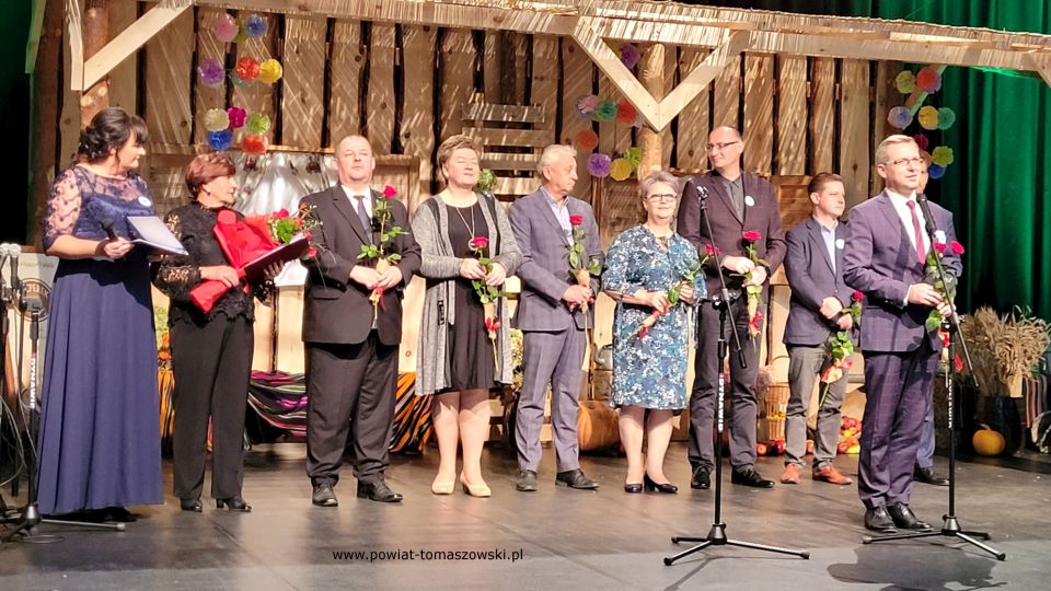 Na zdjęciu: zdjęcie z oficjalnego otwarcia Powiatowego Centrum Animacji Społecznej w Tomaszowie Mazowieckim, które odbyło się w niedzielę, 17 października 2021 roku
