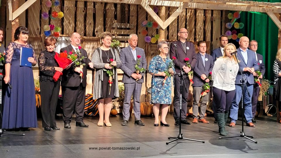 Na zdjęciu: zdjęcie z oficjalnego otwarcia Powiatowego Centrum Animacji Społecznej w Tomaszowie Mazowieckim, które odbyło się w niedzielę, 17 października 2021 roku