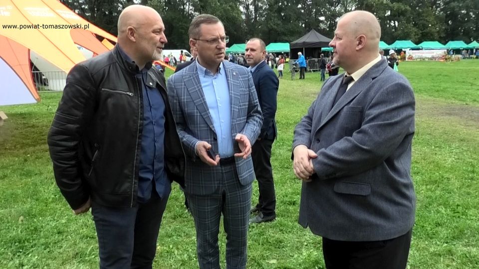 Na zdjęciu: zdjęcie z  "Jarmarku żywności prosto od rolnika", który odbył się w sobotę, 25 września 2021 roku w Piotrkowie Trybunalskim,