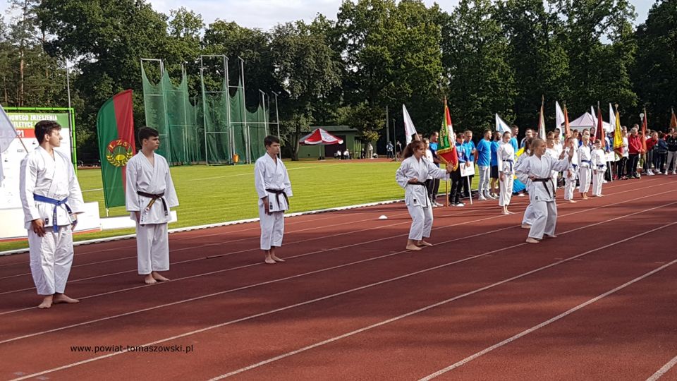 Na zdjęciu: zdjęcie z uroczystego otwarcia 24. Ogólnopolskich Igrzysk Ludowych Zespołów Sportowych w Spale, które odbyło się 27 sierpnia 2021 roku
