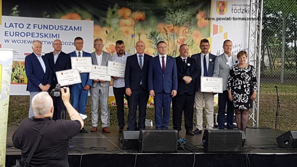 Na zdjęciu: zdjęcie z festynu rodzinnego „Lato z Funduszami Europejskimi, zorganizowanego 23 lipca 2021 roku w Twardej w gminie Tomaszów Mazowieckim, przez Urząd Marszałkowski w Łodzi