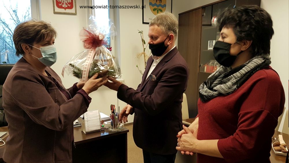 Szkoły ponadpodstawowe dziękują Zarządowi Powiatu za całoroczną współpracę
