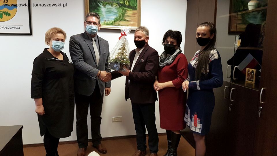Szkoły ponadpodstawowe dziękują Zarządowi Powiatu za całoroczną współpracę
