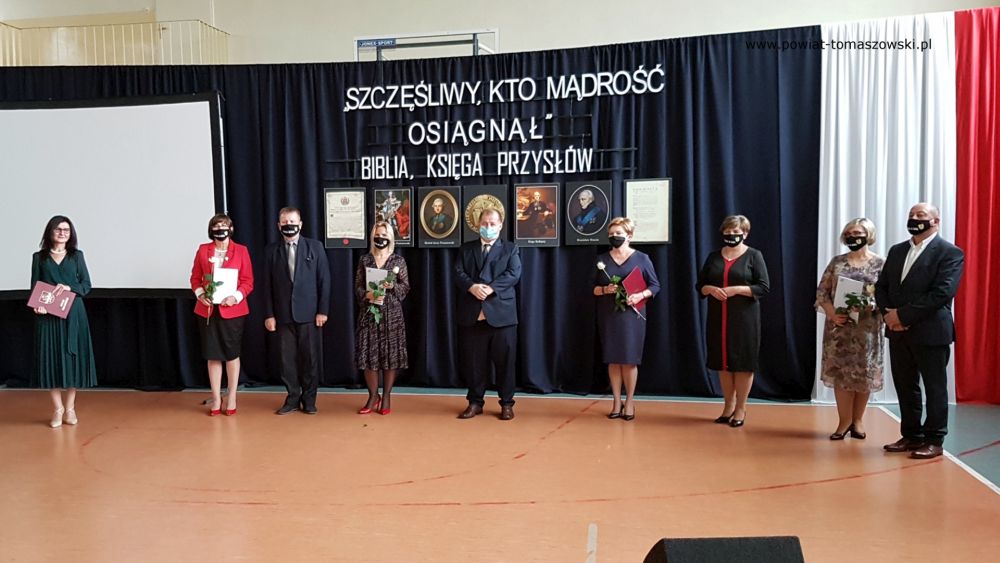 POWIATOWE OBCHODY DNIA EDUKACJI NARODOWEJ - NAGRODY STAROSTY DLA PRACOWNIKÓW OŚWIATY