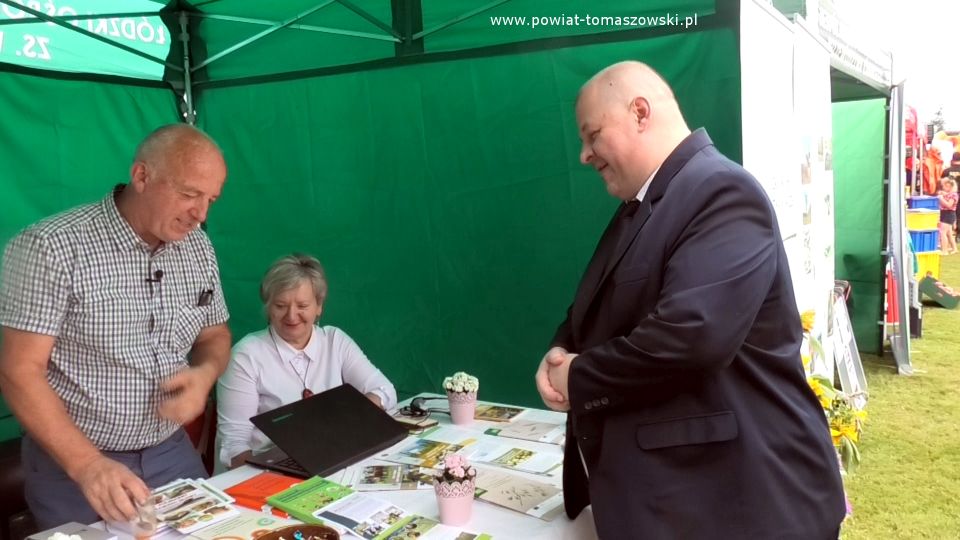 Na zdjęciu: zdjęcie z festynu rodzinnego „Lato z Funduszami Europejskimi, zorganizowanego 23 lipca 2021 roku w Twardej w gminie Tomaszów Mazowieckim, przez Urząd Marszałkowski w Łodzi