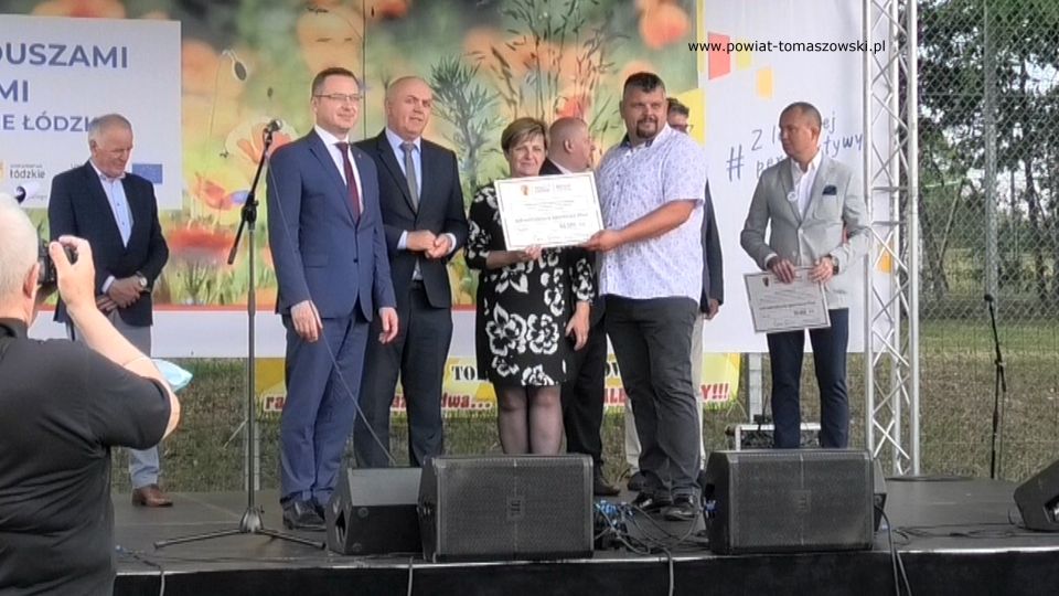 Na zdjęciu: zdjęcie z festynu rodzinnego „Lato z Funduszami Europejskimi, zorganizowanego 23 lipca 2021 roku w Twardej w gminie Tomaszów Mazowieckim, przez Urząd Marszałkowski w Łodzi