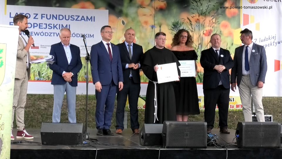 Na zdjęciu: zdjęcie z festynu rodzinnego „Lato z Funduszami Europejskimi, zorganizowanego 23 lipca 2021 roku w Twardej w gminie Tomaszów Mazowieckim, przez Urząd Marszałkowski w Łodzi