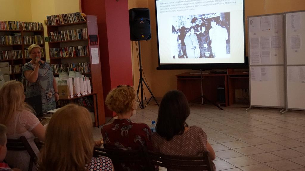 Uroczyste podsumowanie XIV edycji Miejsko-Powiatowego Konkursu literacko-plastycznego pt. "Ja i moja Mała Ojczyzna: z biblioteką w tle"
