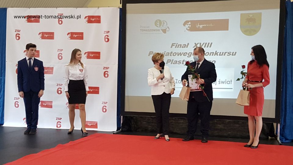 Na zdjęciu: Gala finałowa XVIII edycji Powiatowego Konkursu „Zaprojektuj swój świat” organizowanego co roku dla uczniów szkół podstawowych przez Zespół Szkół Ponadpodstawowych nr 6 im. Stanisława Wyspiańskiego w Tomaszowie Mazowieckim