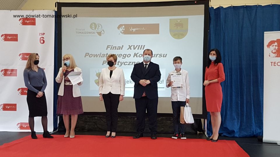 Na zdjęciu: Gala finałowa XVIII edycji Powiatowego Konkursu „Zaprojektuj swój świat” organizowanego co roku dla uczniów szkół podstawowych przez Zespół Szkół Ponadpodstawowych nr 6 im. Stanisława Wyspiańskiego w Tomaszowie Mazowieckim