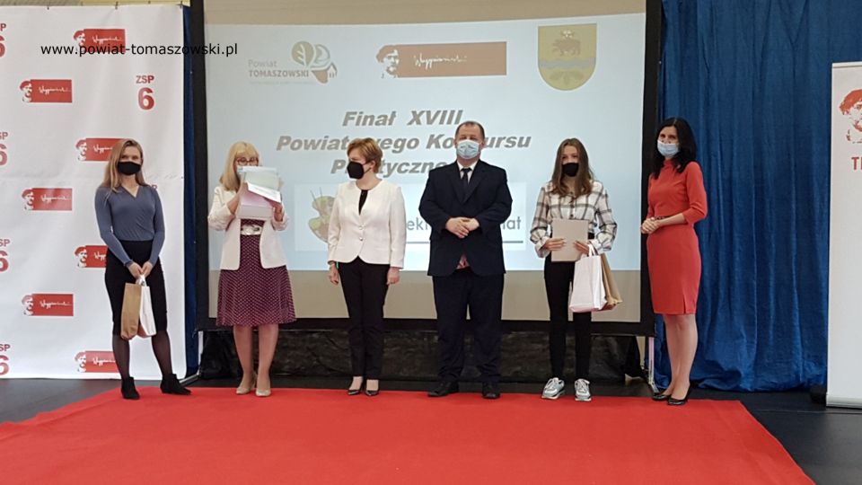 Na zdjęciu: Gala finałowa XVIII edycji Powiatowego Konkursu „Zaprojektuj swój świat” organizowanego co roku dla uczniów szkół podstawowych przez Zespół Szkół Ponadpodstawowych nr 6 im. Stanisława Wyspiańskiego w Tomaszowie Mazowieckim