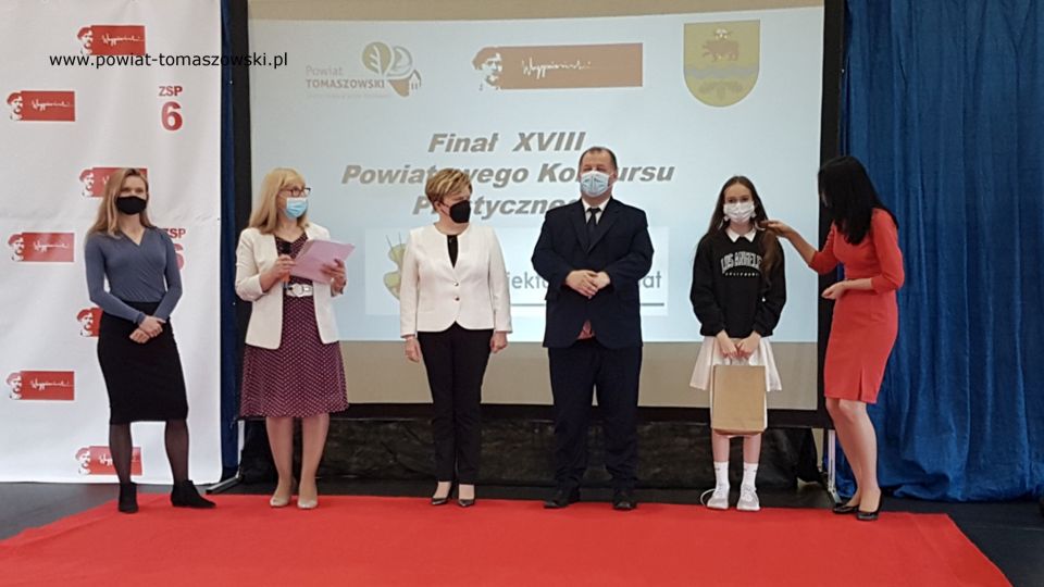 Na zdjęciu: Gala finałowa XVIII edycji Powiatowego Konkursu „Zaprojektuj swój świat” organizowanego co roku dla uczniów szkół podstawowych przez Zespół Szkół Ponadpodstawowych nr 6 im. Stanisława Wyspiańskiego w Tomaszowie Mazowieckim