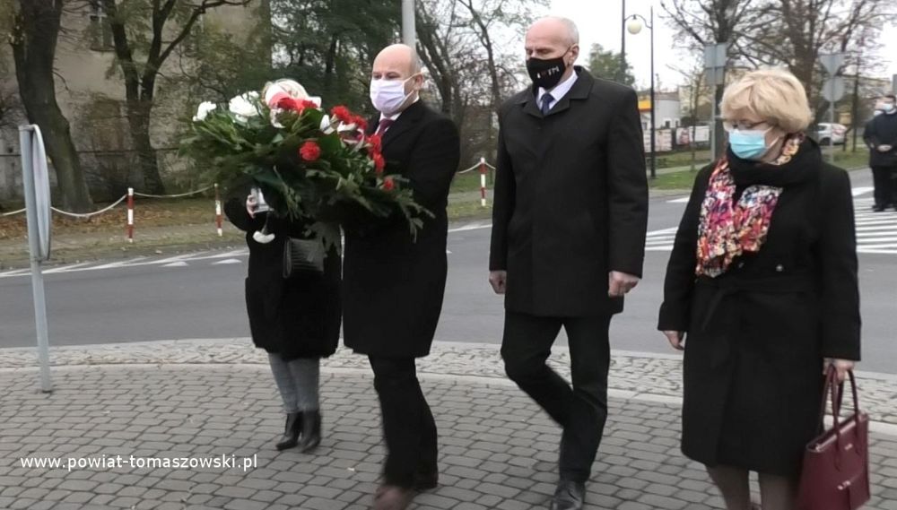 Skromne obchody Narodowego Święta Niepodległości w czasie pandemii