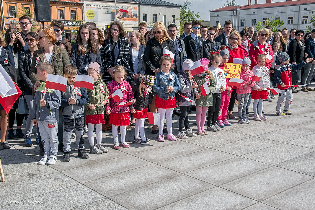 Dzień Flagi Rzeczypospolitej Polskiej w Tomaszowie Maz. 
