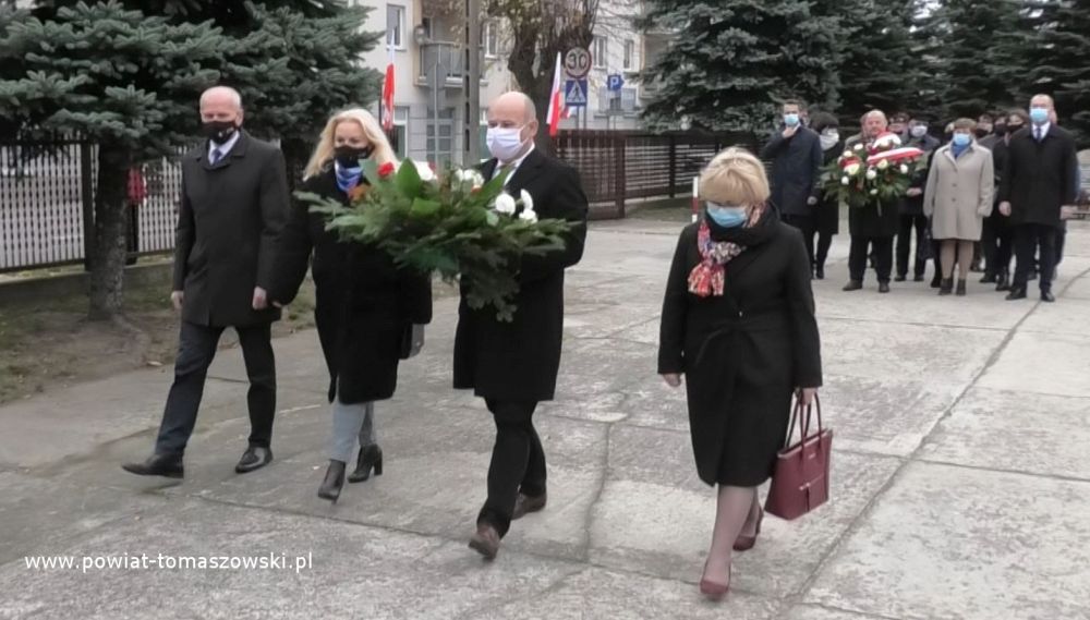 Skromne obchody Narodowego Święta Niepodległości w czasie pandemii