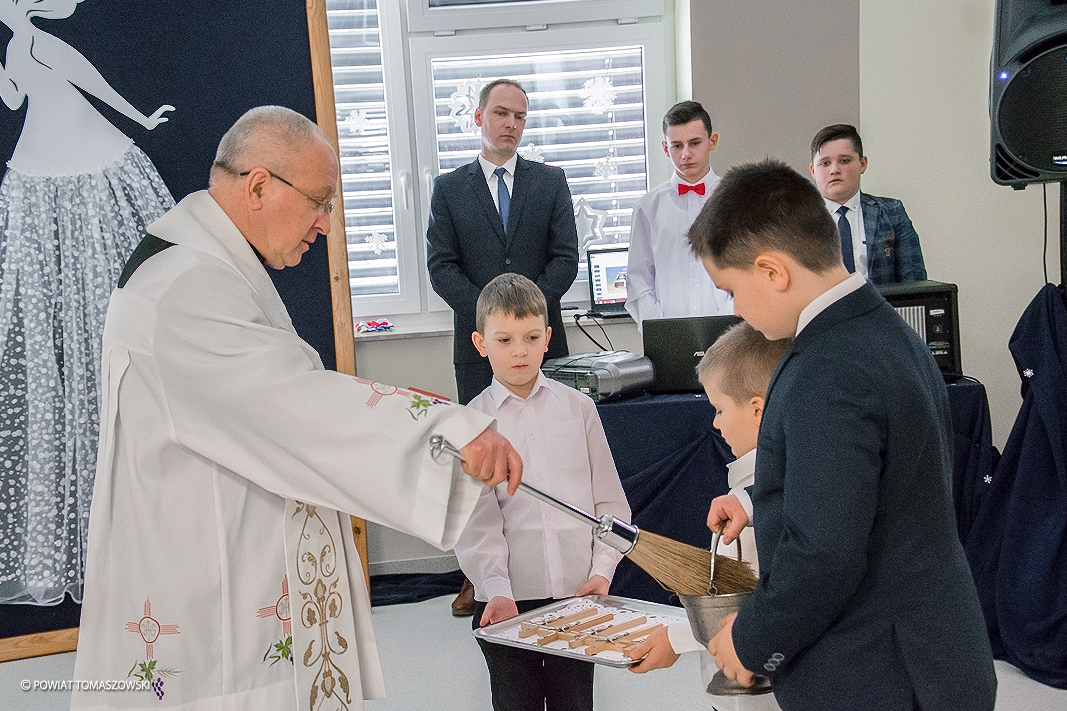 Otwarcie nowego budynku Szkoły Podstawowej w Budziszewicach Otwarcie nowego budynku Szkoły Podstawowej w Budziszewicach