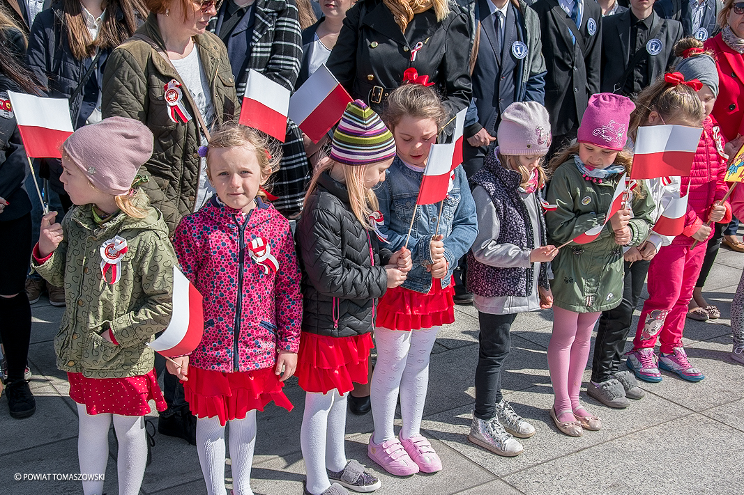 Dzień Flagi Rzeczypospolitej Polskiej w Tomaszowie Maz. 
