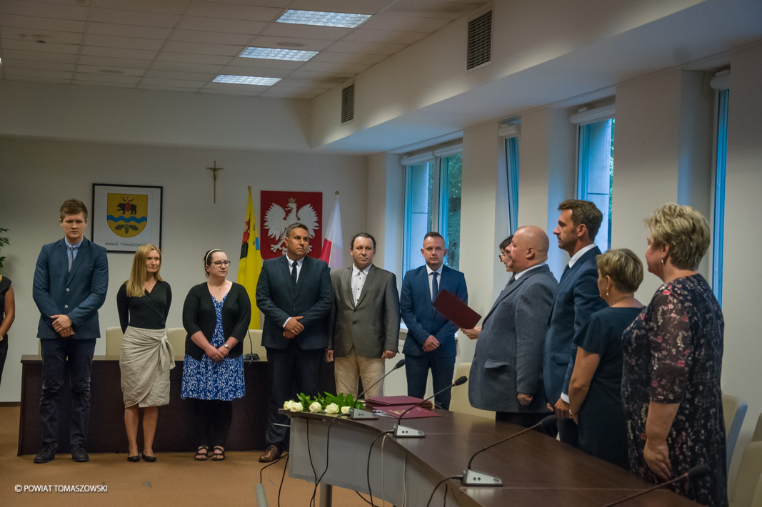 Nauczyciele z awansami zawodowymi