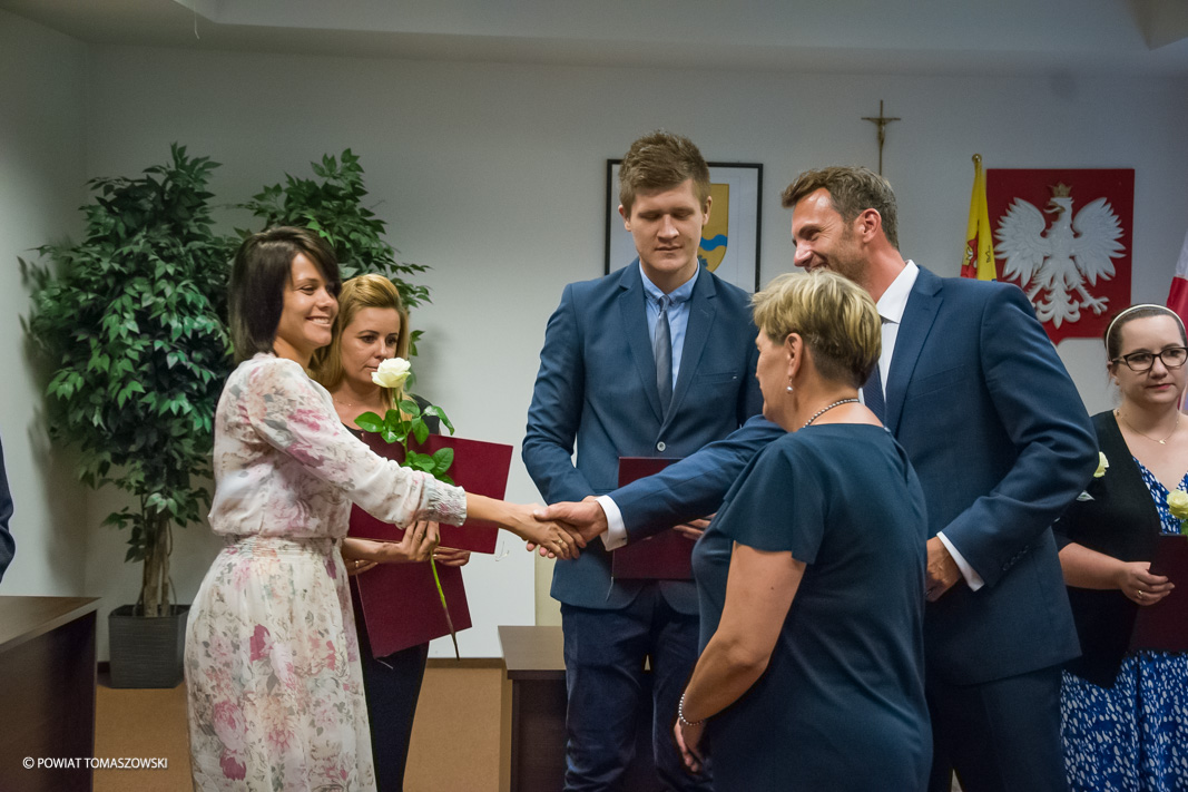 Nauczyciele z awansami zawodowymi