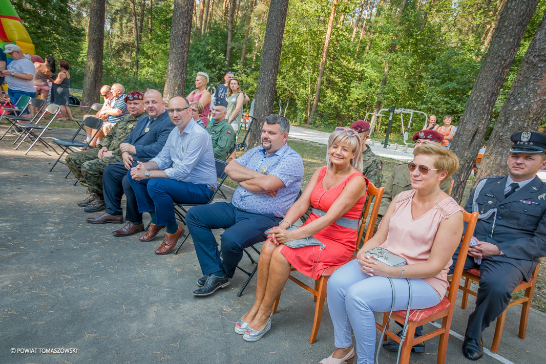 Boisko w Nowym Glinniku 