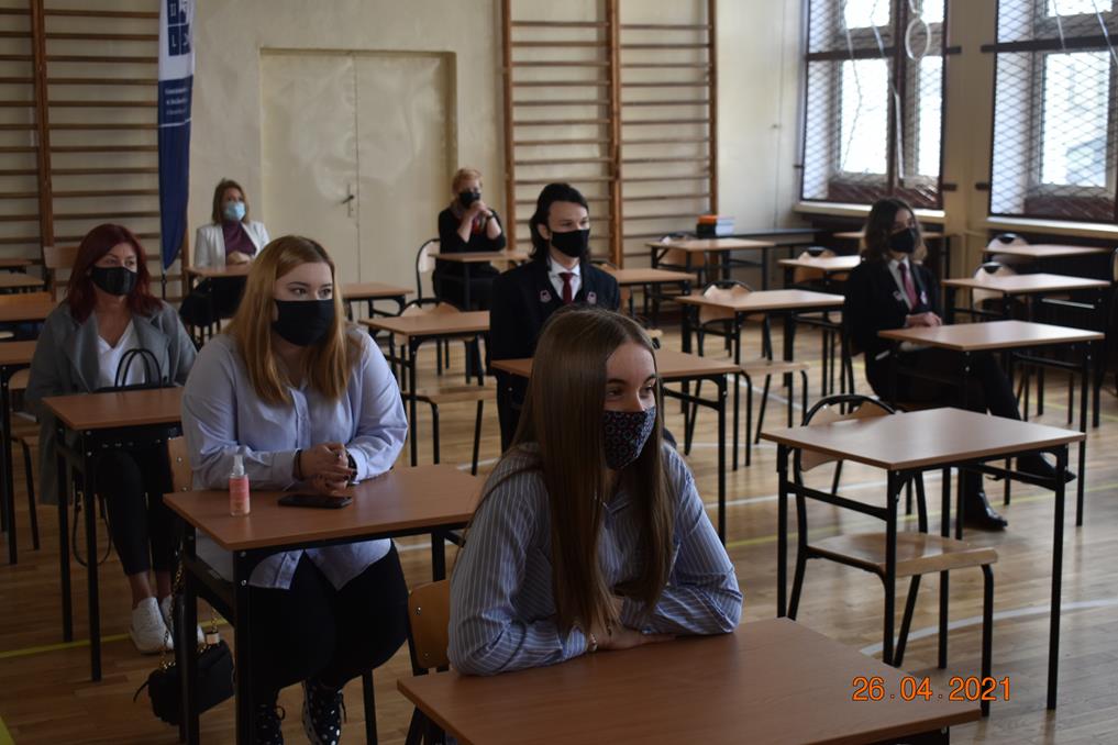Na zdjęciu: gala finałowa I Powiatowego Konkurs Matematyczny „Arbuz do kwadratu” w II LO