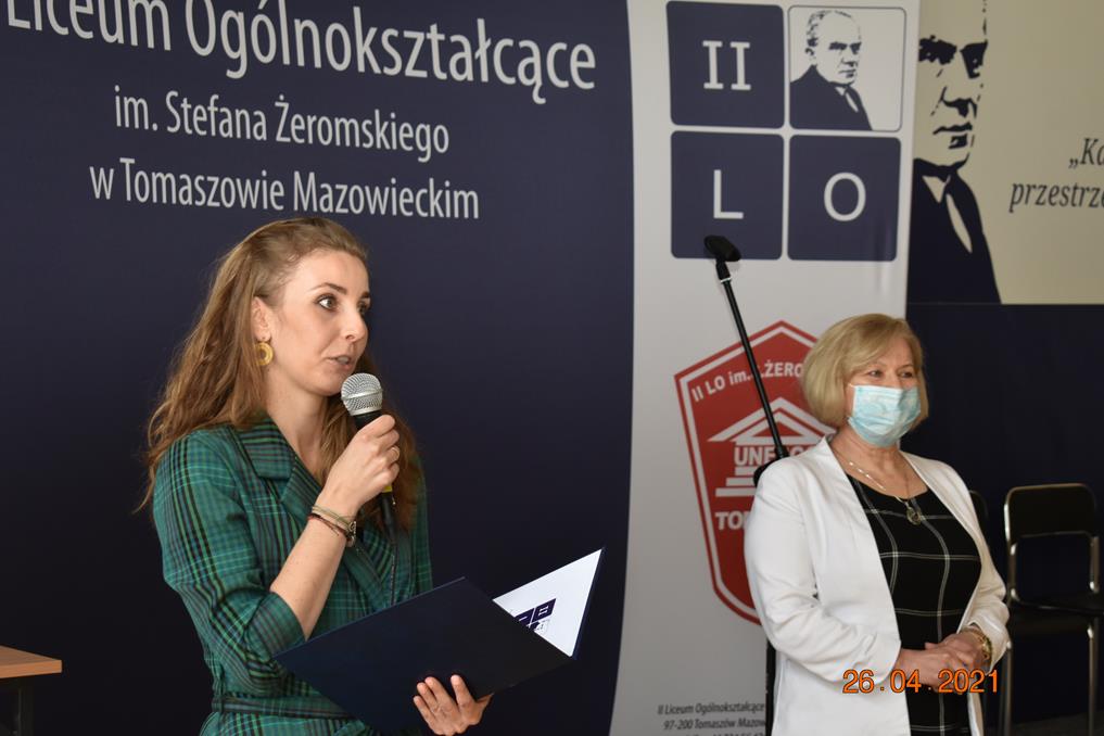 Na zdjęciu: gala finałowa I Powiatowego Konkurs Matematyczny „Arbuz do kwadratu” w II LO