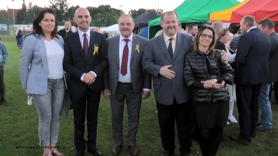Na zdjęciu: zdjęcie z obchodów parafialno-gminnych dożynek w gminie Będków, które odbyły się w niedzielę, 5 września 2021 roku