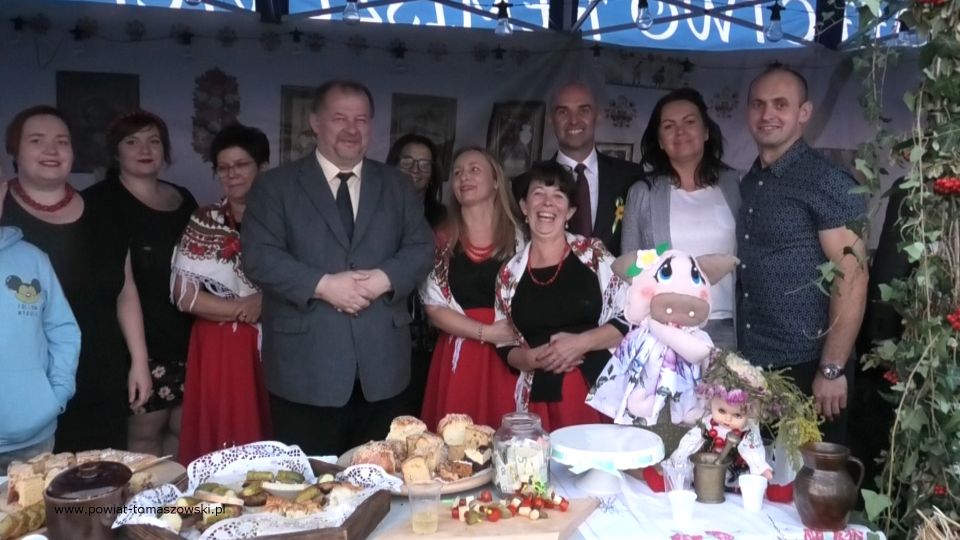 Na zdjęciu: zdjęcie z obchodów parafialno-gminnych dożynek w gminie Będków, które odbyły się w niedzielę, 5 września 2021 roku
